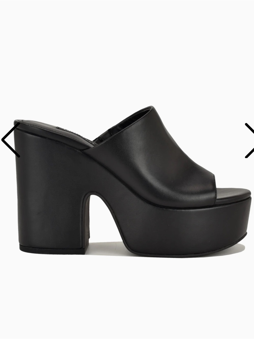 Gianni Bini black platform sandals with block 4” heel
